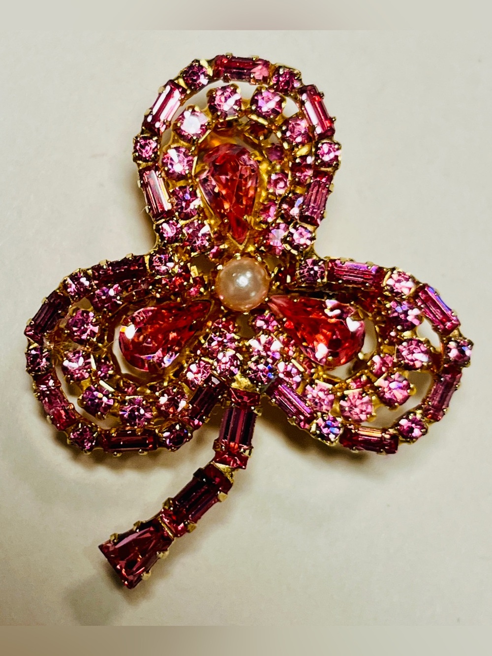 Vintage WEISS Signed Pink Rhinestone Shamrock Brooch
